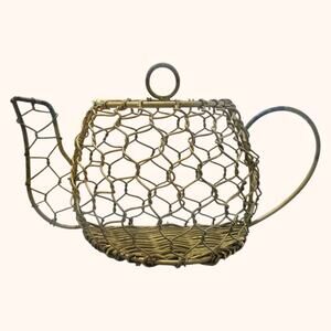 Rustic Gold Color Chicken Wire Teapot Wall Hanging,Cottage Core,Farmhouse Core